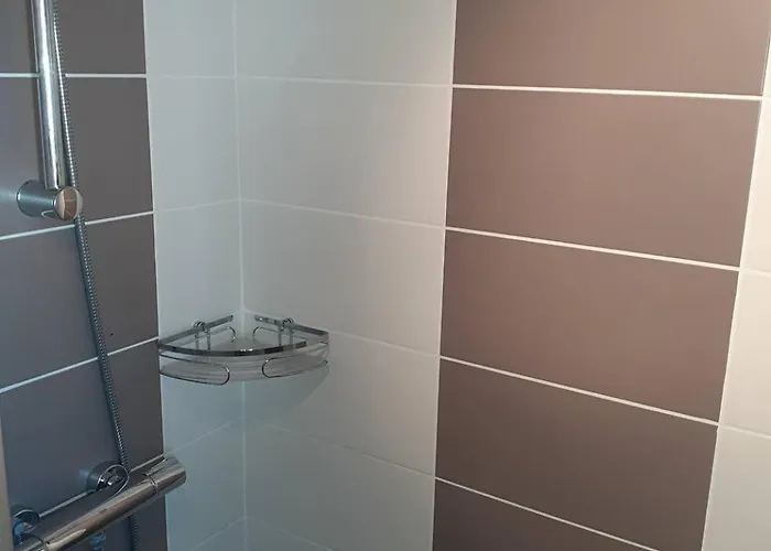 3 Pieces 5 Couchages Richelieu Cap D'agde * Agde